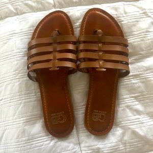 Leather sandal